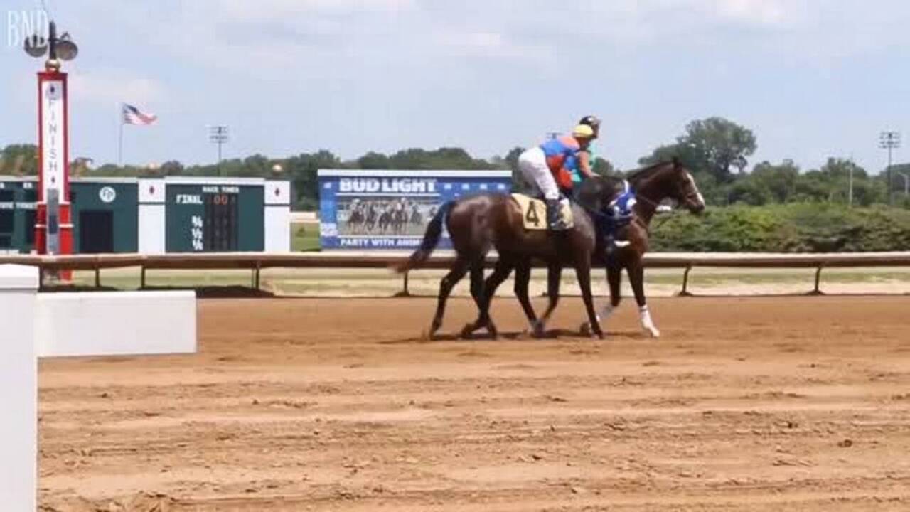 Fairmount Park horse racing season to start in Collinsville IL ...