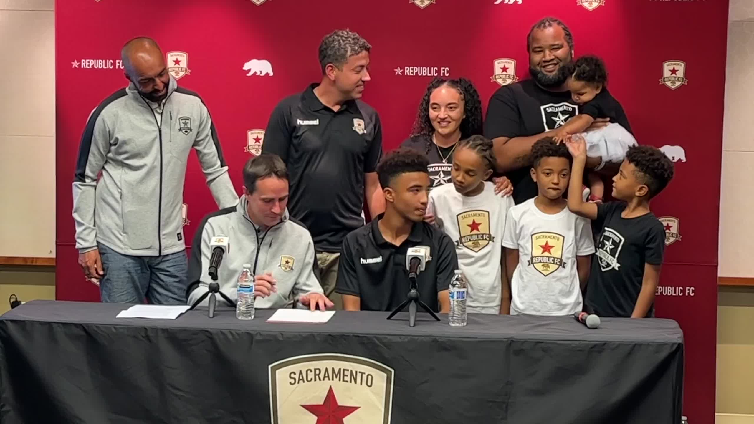 Da'vian Kimbrough: 13-year-old becomes youngest professional athlete in US  team sports history with Sacramento Republic