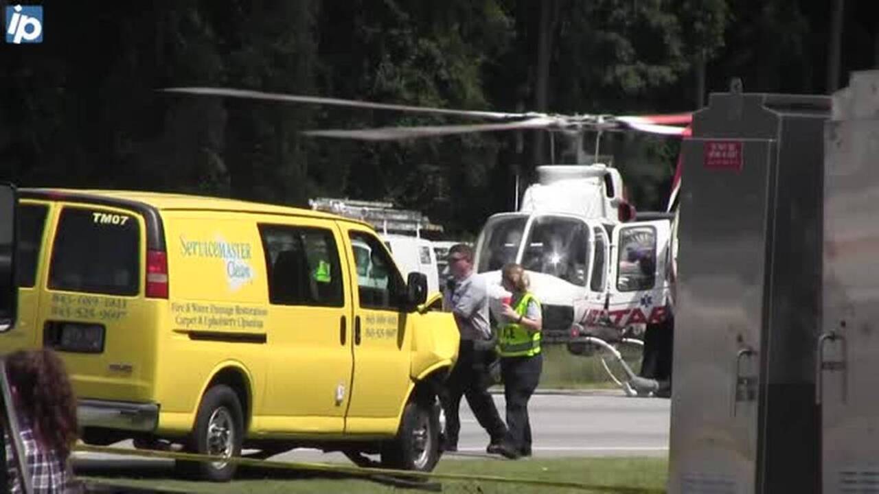 3 Vehicle Crash Results In 1 Death Multiple Injuries Helicopter