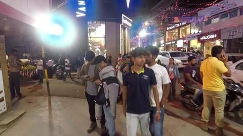 M G Road on Christmas Eve | Bengaluru