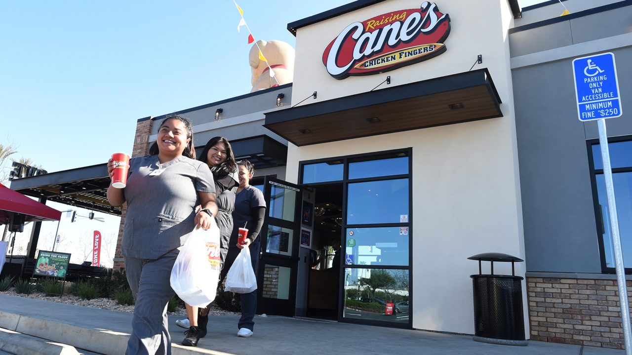 Raising Canes opens on North Blackstone Avenue in Fresno Fresno Bee