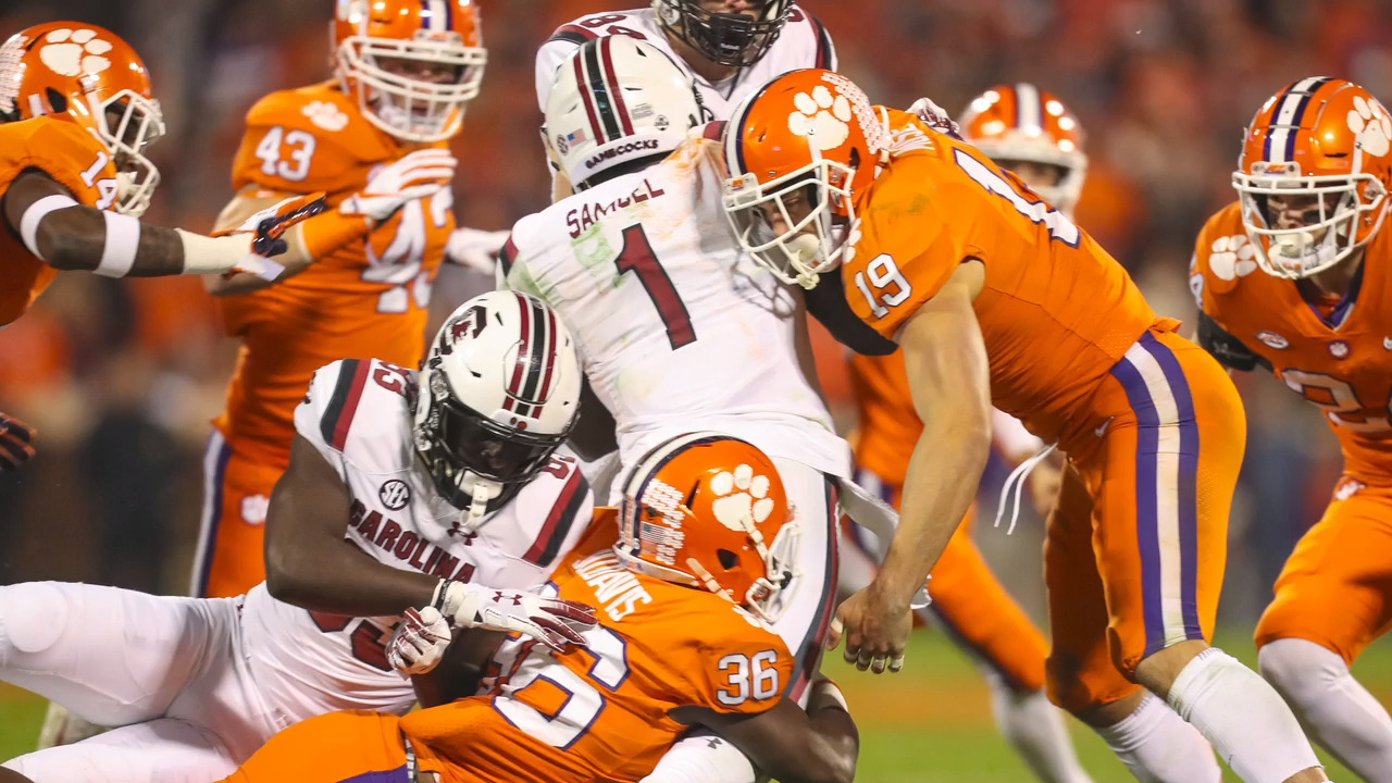 Clemson football's Christian Wilkins strikes the Heisman pose