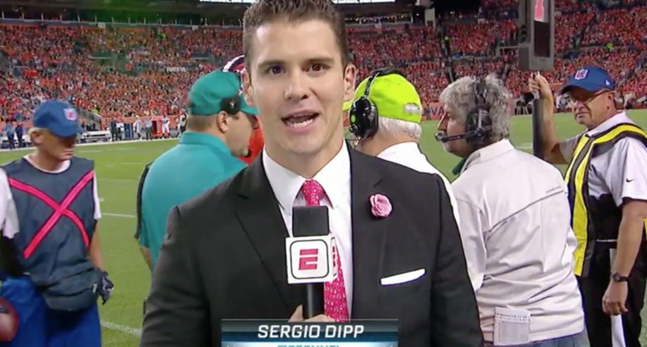 ESPN reporter Sergio Dipp bombs during his Monday Night Football