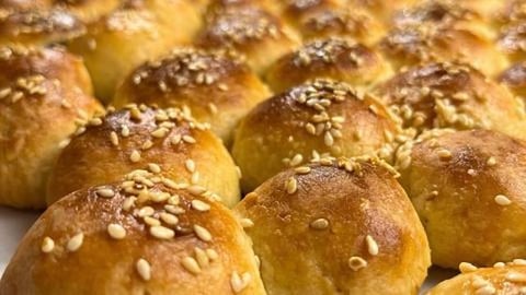 Soft and Fluffy Bubble Bread