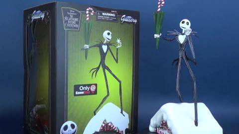 Diamond Select A Nightmare Before Christmas What's this J...