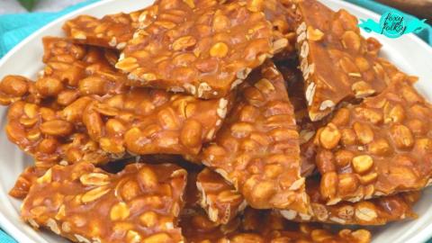 HOW TO MAKE EASY PEANUT BRITTLE | FOXY FOLKSY - Modern Fi...