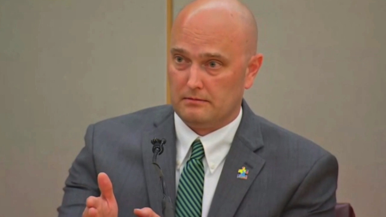 Ex texas officer says lethal force was the only option in the shooting