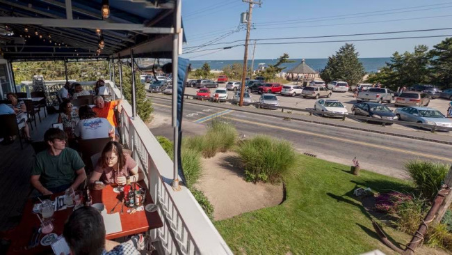 Cape Cod waterfront restaurant preparing for the worst as Henri looms
