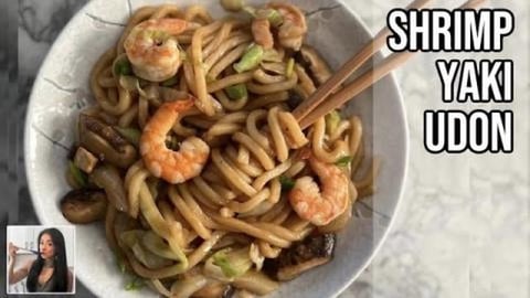 20 Min Shrimp Yaki Udon • Stir Fried Udon Noodles Recip...
