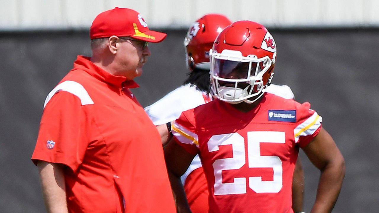 FILE - Kansas City Chiefs' Chris Lammons leaves the field before the team's NFL  football game on Dec. 18, 2022, in Houston. Lammons, New Orleans Saints  running back Alvin Kamara, and co-defendants