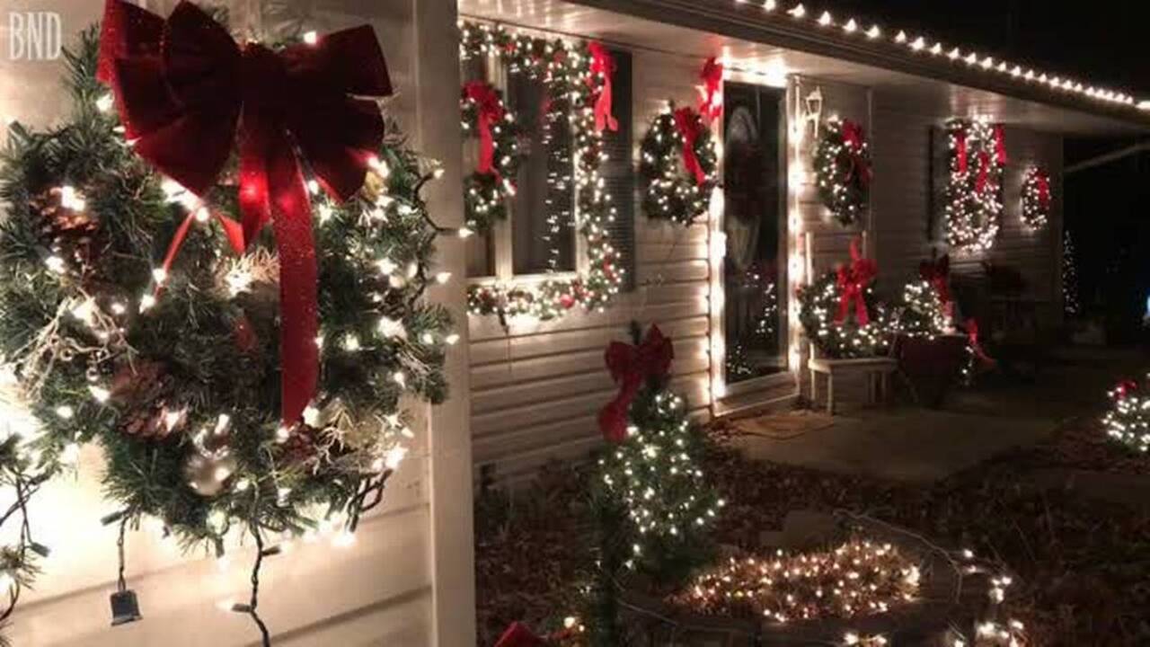 Highland IL Christmas holiday lights display contest winner