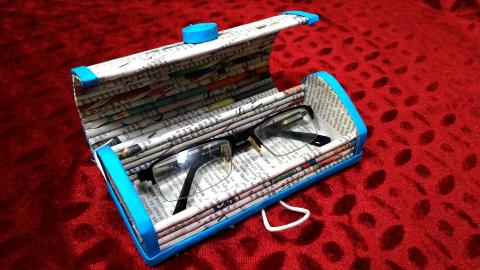 Sunglass Case Using Newspaper | How to make googles case