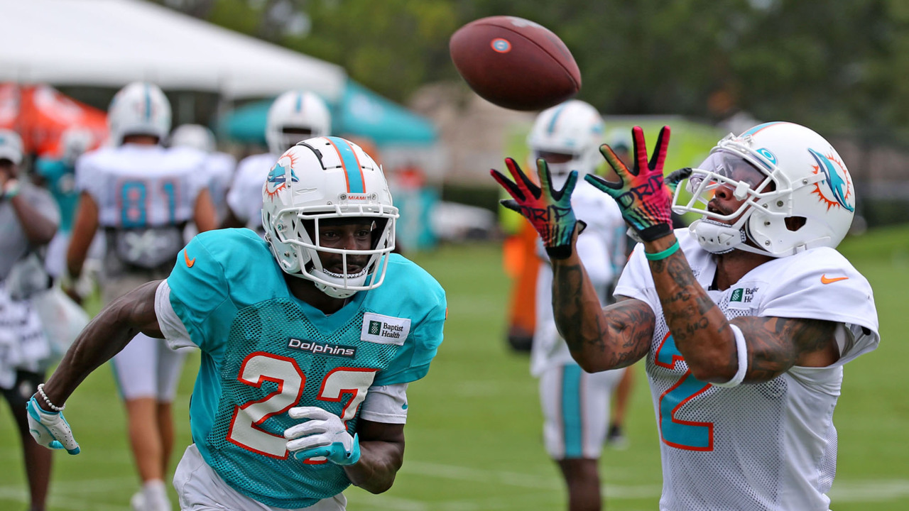 Dolphins make second round of 2021 roster cuts; Lynn Bowden to IR