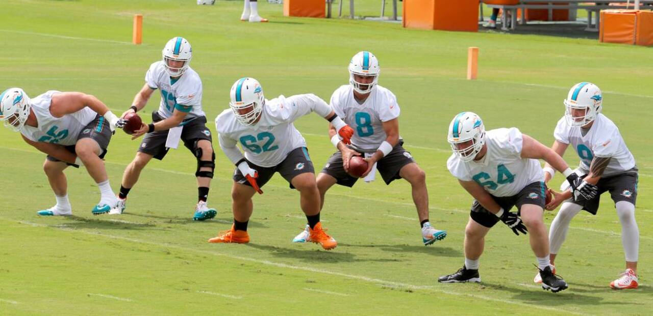 Dolphins' Pouncey says hip injury isn't career threatening