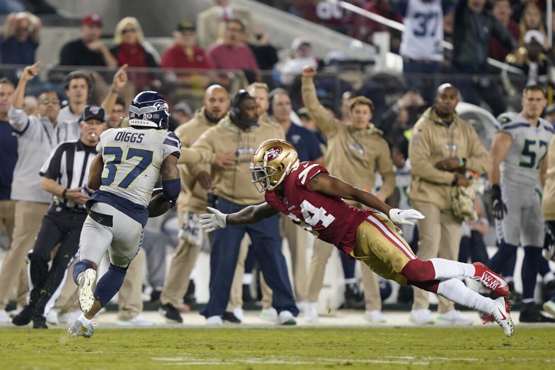 Seahawks' Shaquem Griffin makes 3-year-old Lions fan feel special