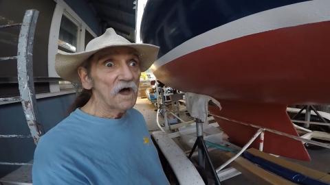 Boat Flipper Installing a Vinyl Wrap on a Catalina 25 Sai...