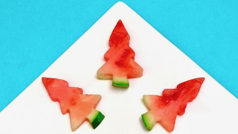 How to Make Watermelon Christmas Trees 