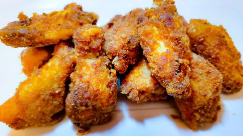 KFC fried chicken wings recipe. Very spicy.