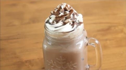 5 ingredient Starbucks Hot Chocolate | Copycat Recipe