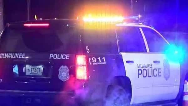 Milwaukee police investigating 2 overnight shootings