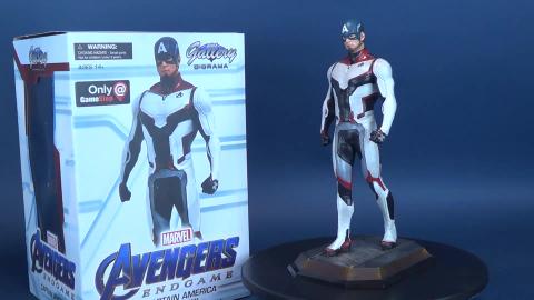 Diamond Select Avengers End Game Captain America Gallery ...