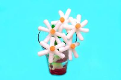 How to Make a White Radish Daisy