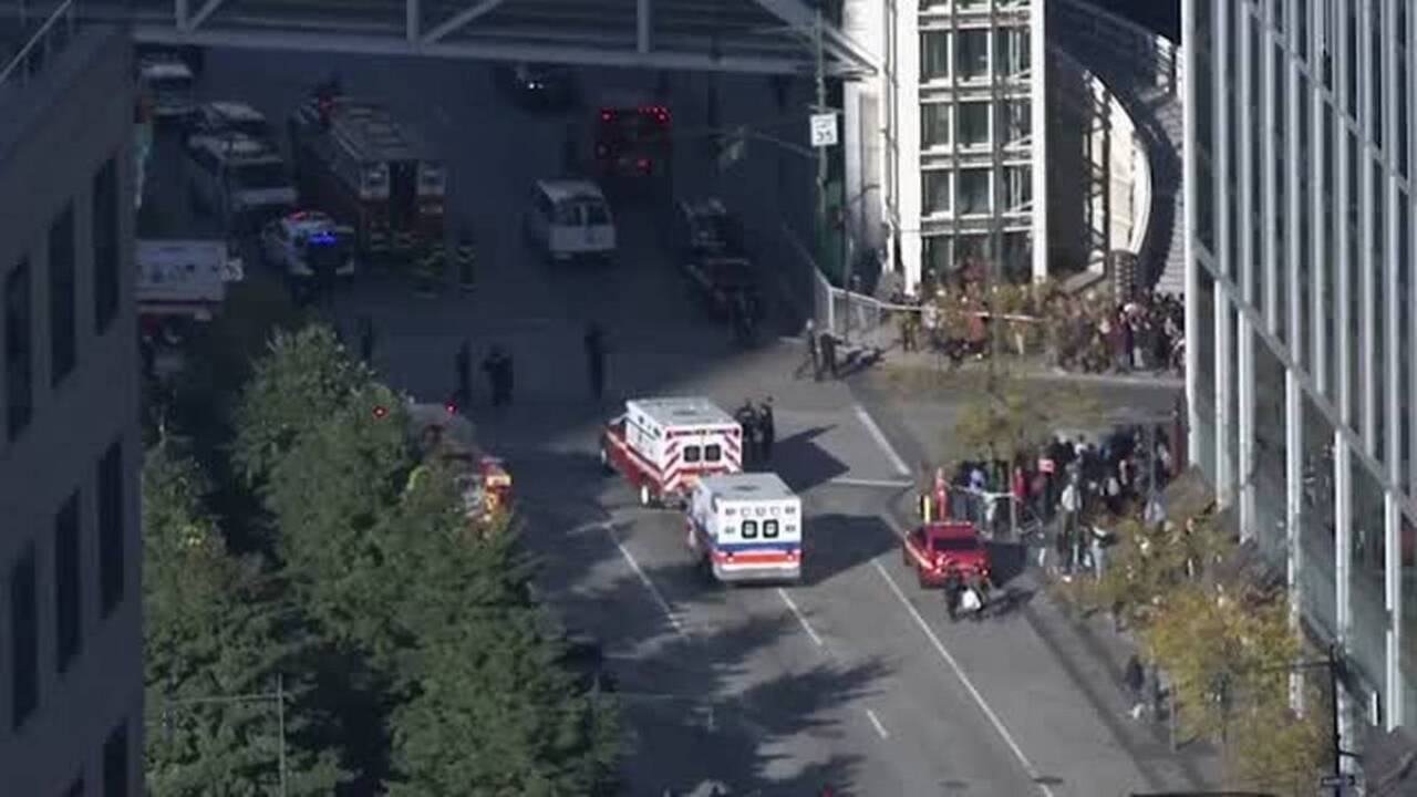 Multiple people dead in New York after truck strikes pedestrians ...