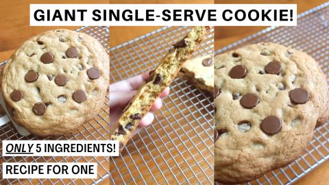 Giant Chocolate Chip Cookie | SweetTreats