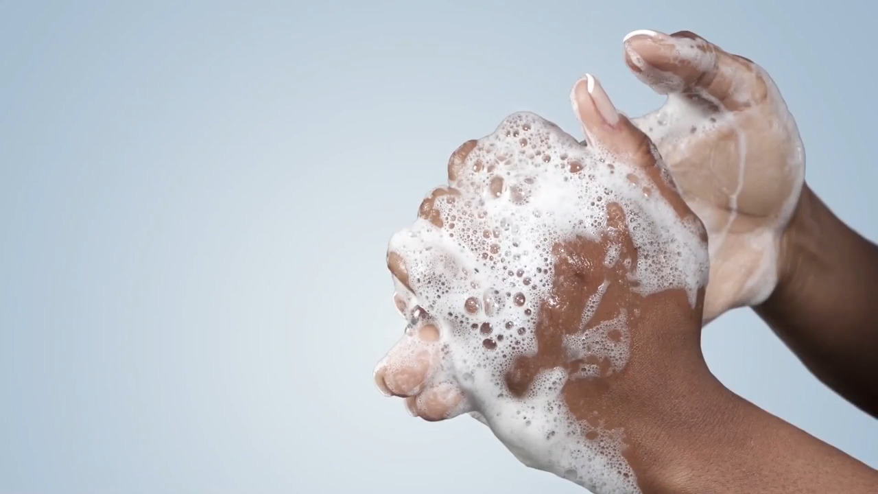 Wash Your Hands With Dish Soap? A Cosmetic Chemist Weighs In