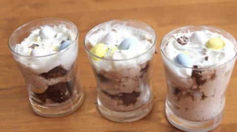 Mini Egg Brownie Parfaits | SweetTreats