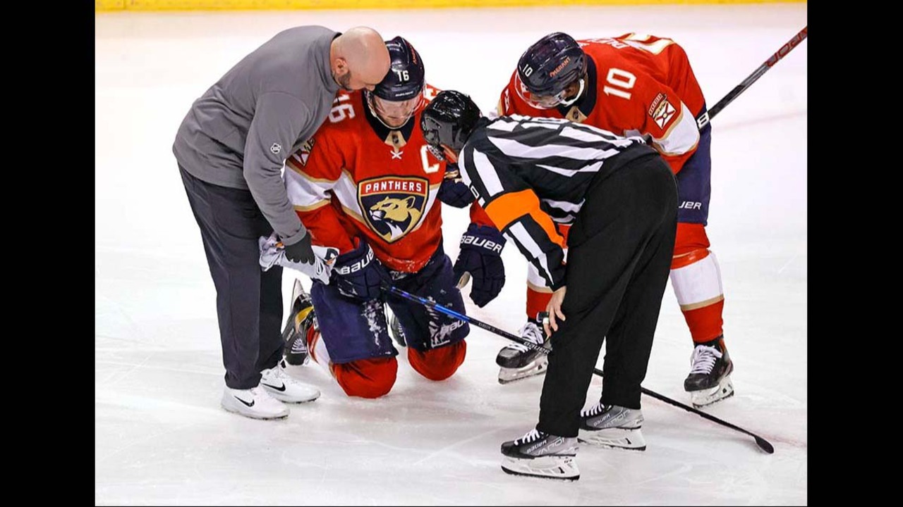 Jonathan Huberdeau leads undefeated Florida Panthers past Philadelphia  Flyers 