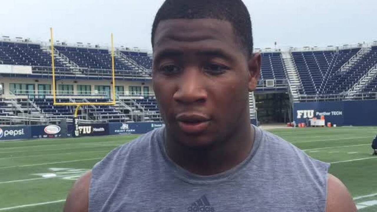 Jonnu Smith: Girlfriend pours boiling water on FIU TE - Sports Illustrated