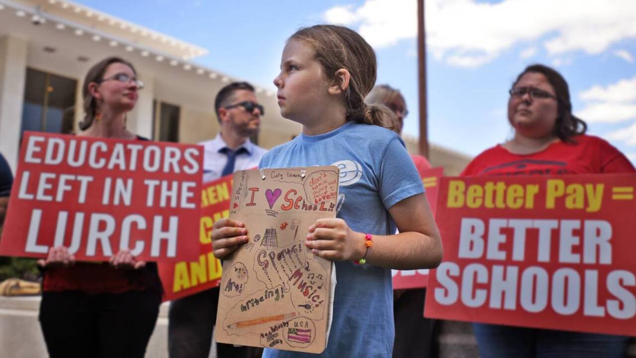 nc-teachers-march-higher-pay-education-spending-are-priorities