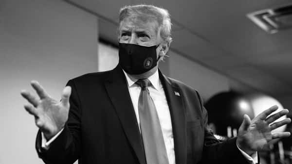 Trump tweets photo of himself wearing mask, calls it ‘patriotic’