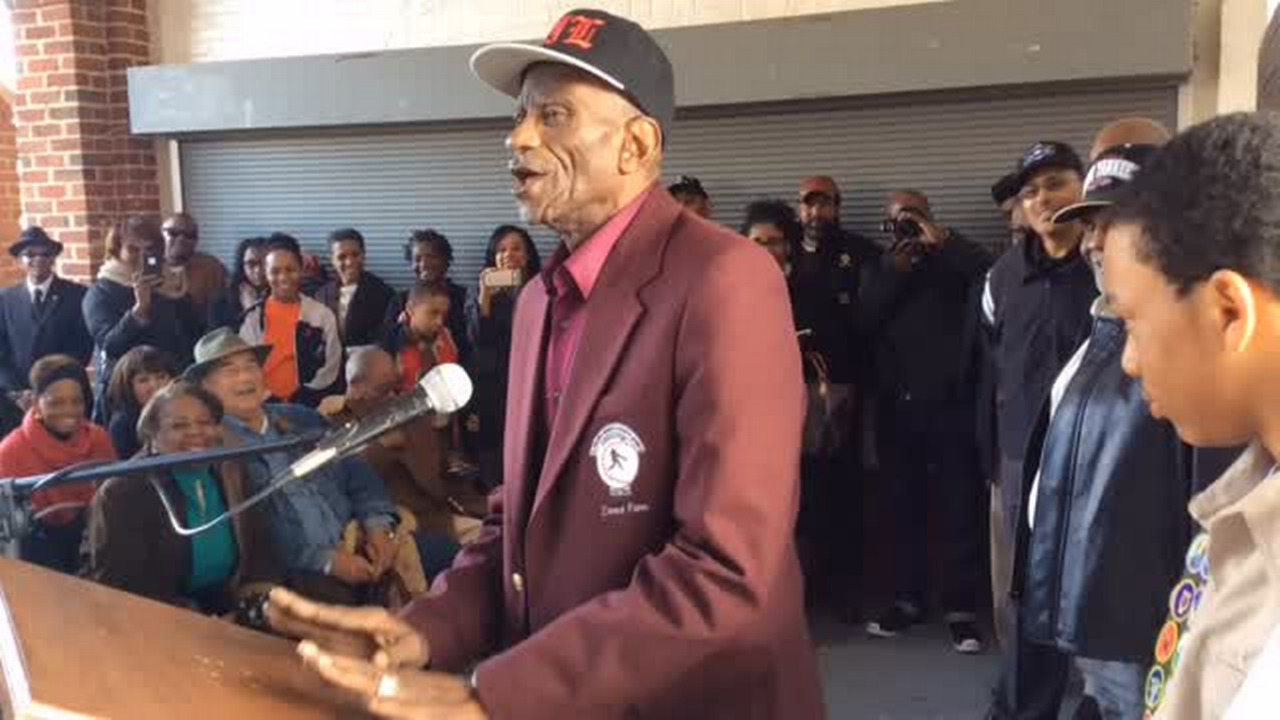 Video Former Negro League players honored by Macon Boy Scout Macon