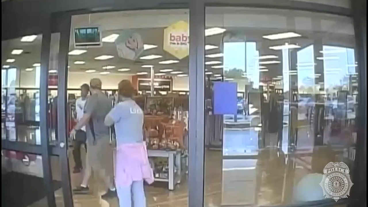 Shoplifter pulls knife at Lexington TJ Maxx to steal clothes he wore