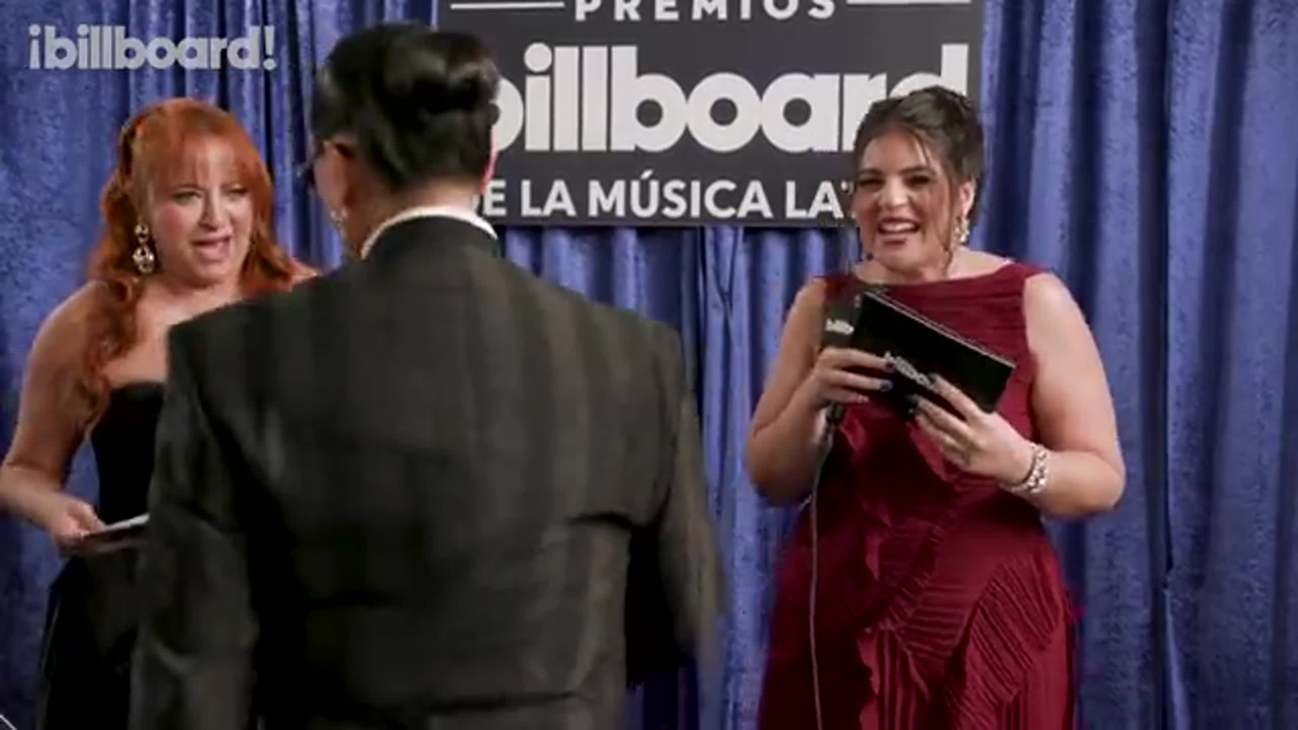 billboard.com - Katie Cao - Elvis Crespo Sings 'PA' BAILAR' Live & Shares How He's Been Able to Adapt to the Changes In Music | Billboard Latin Music Awards 2026