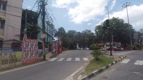 Auto Ride Across Market Area | Thiruvananthapuram