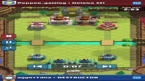 Clash Royale: 7/10 gameplay (great teamwork)