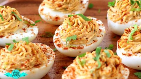 DELICIOUS DEVILED EGGS WITH RELISH | FOXY FOLKSY - Modern...