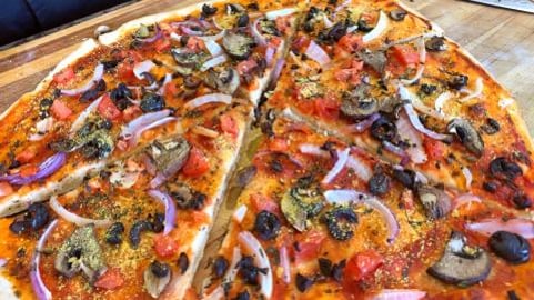 Vegan Pizza from Scratch - no oil recipe - healthy recipe...