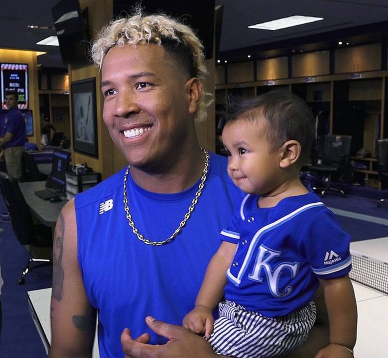 Salvador Perez of the Kansas City Royals poses for a photo with  Fotografía de noticias - Getty Images