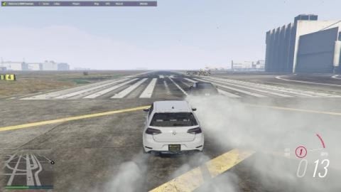 GOLF R VS GTR GTA 5 RACE