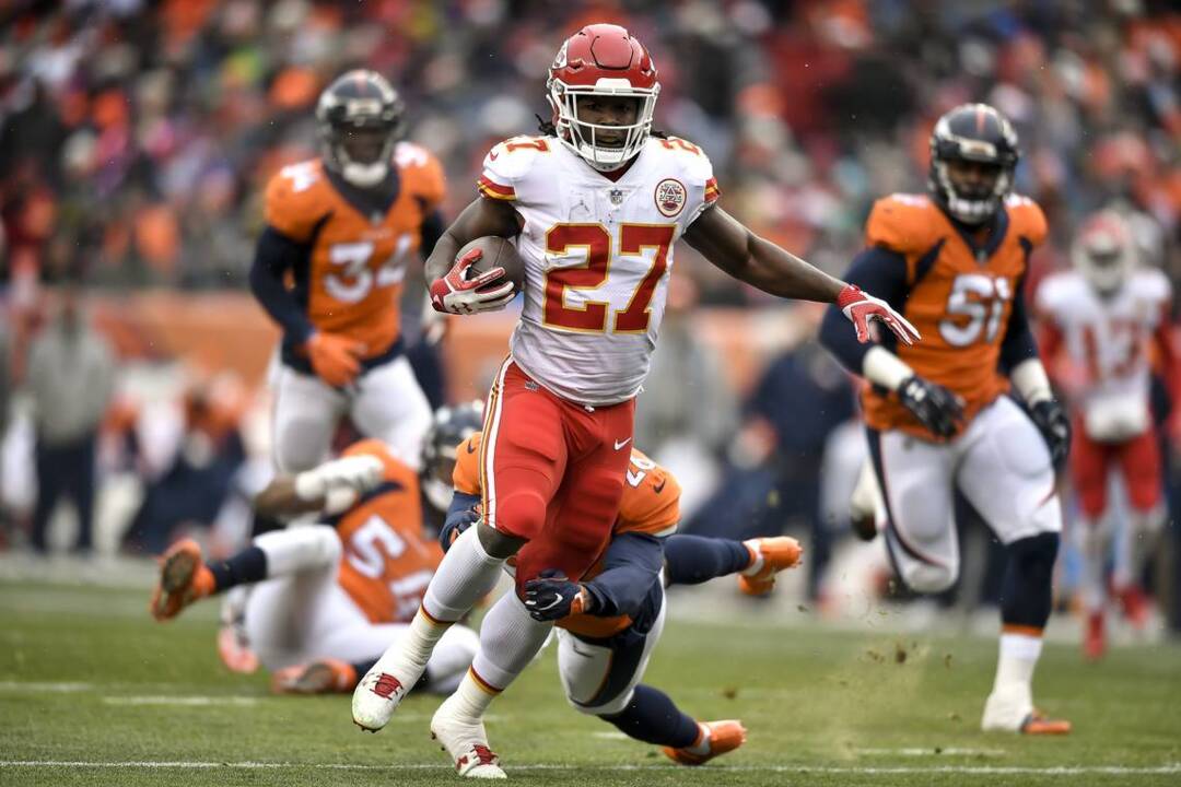 Chiefs' Kareem Hunt isn't acting like he's made it