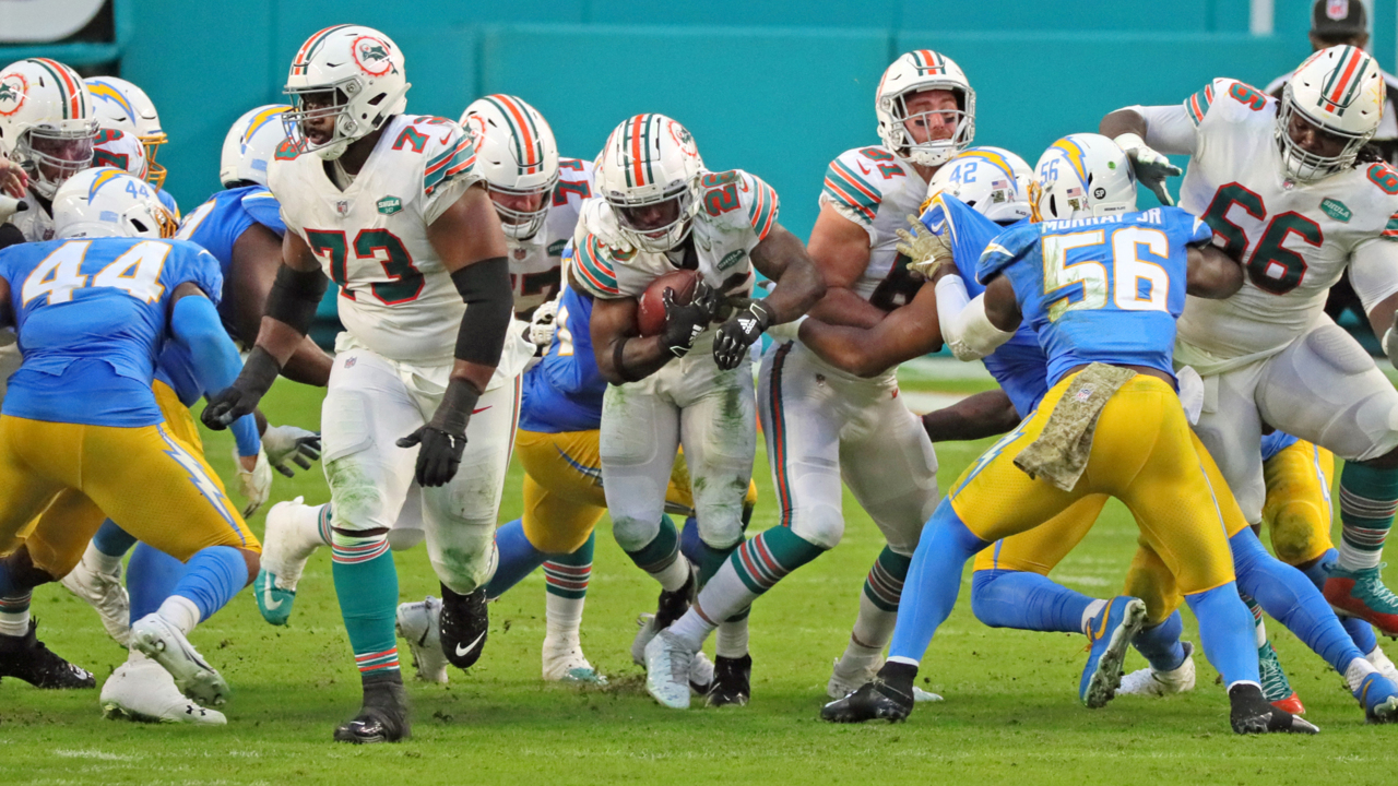 Miami Dolphins rookie Salvon Ahmed shines against Los Angeles Chargers