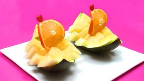 How to Make a Sailboat with a Santa Claus Melon