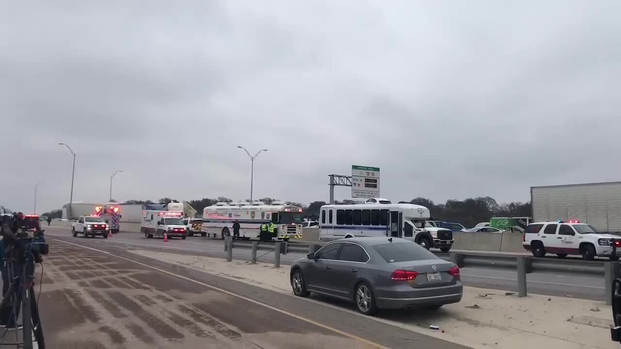 Video Shows Massive I-35w Pileup Near Downtown Fort Worth, Tx 