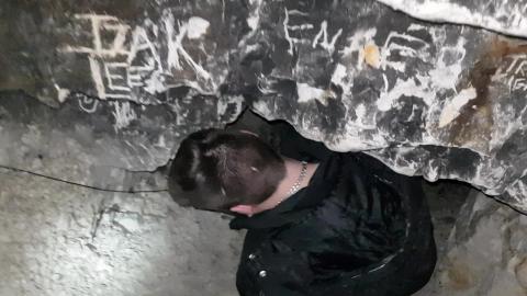 WE HAD TO CRAWL THROUGH A HOLE IN ABANDONED CHA...