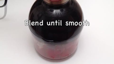 How to Quickly Make a Raspberry Smoothie