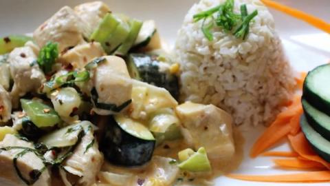 How to Make Coconut Curry Thai Chicken | It's Only Food w...